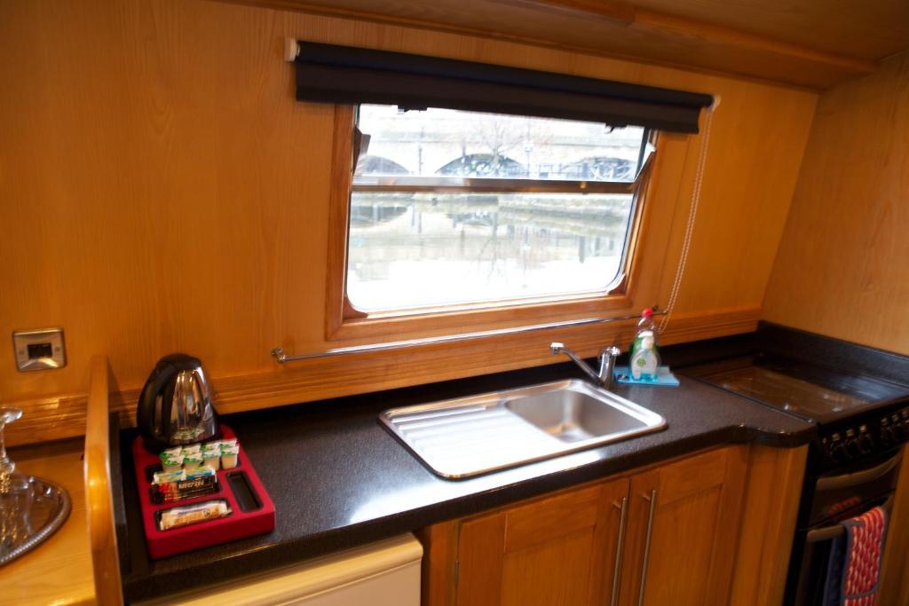 Houseboat Hotels Sheffield Exteriér fotografie